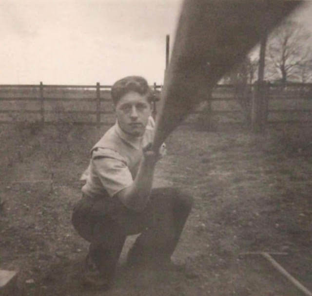 Vintage Portraits of People Taken with a Selfie Stick Before It Was Invented