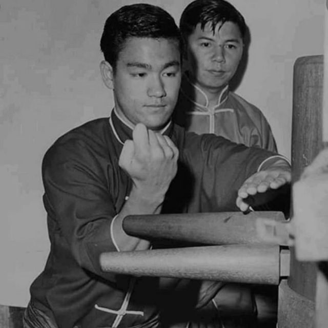 Young Bruce Lee: Life Story and Fabulous Photos of a Martial Arts Icon