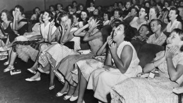 Elvis Presley Concerts fan girls 1950s