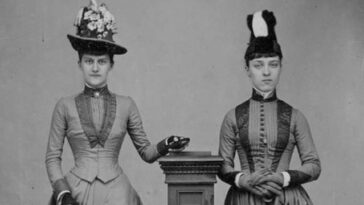 Victorian Ladies Fashion late 1800s