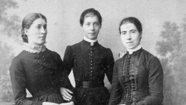 Victorian Sisters late 19th Century