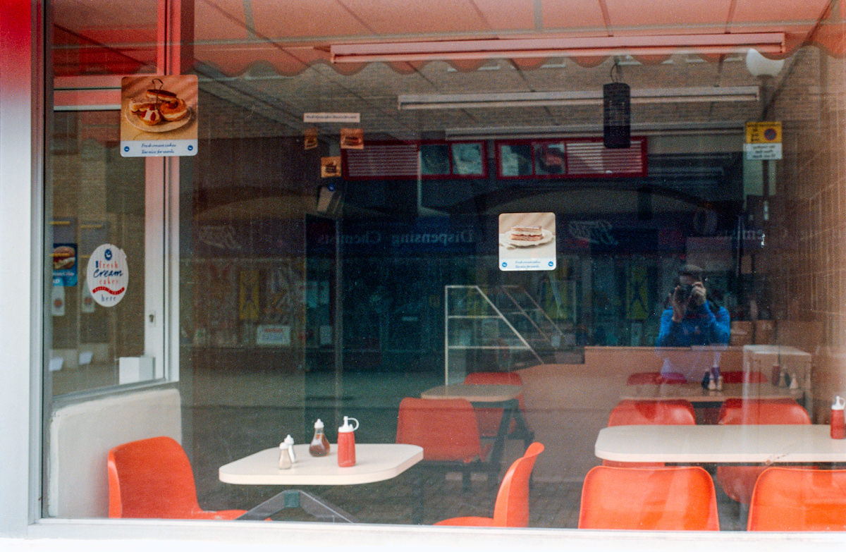 Café, High St, Walthamstow, Waltham Forest, 1989