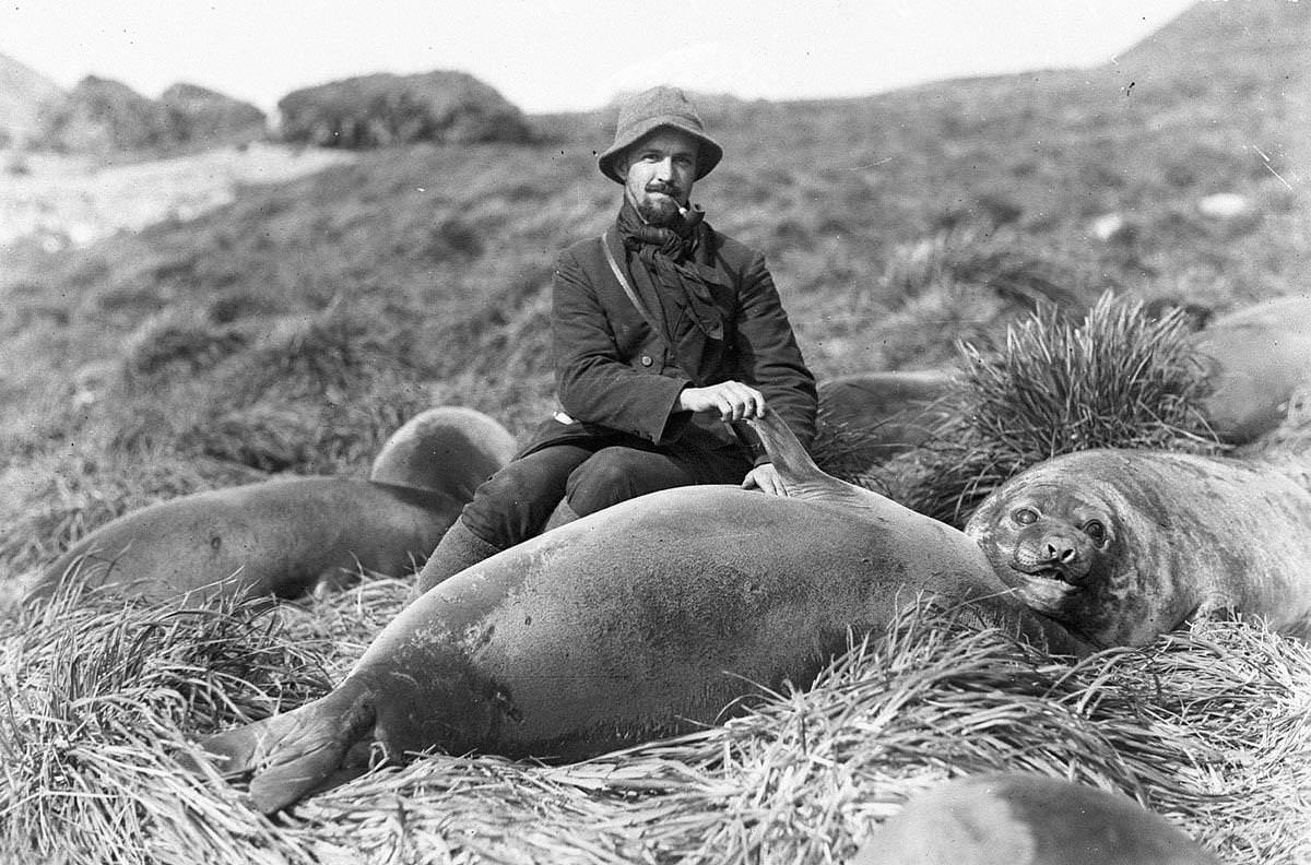 The 1911 Expedition to Antarctica: Frank Hurley's Photographic Documentation of the Australasian Antarctic Expedition