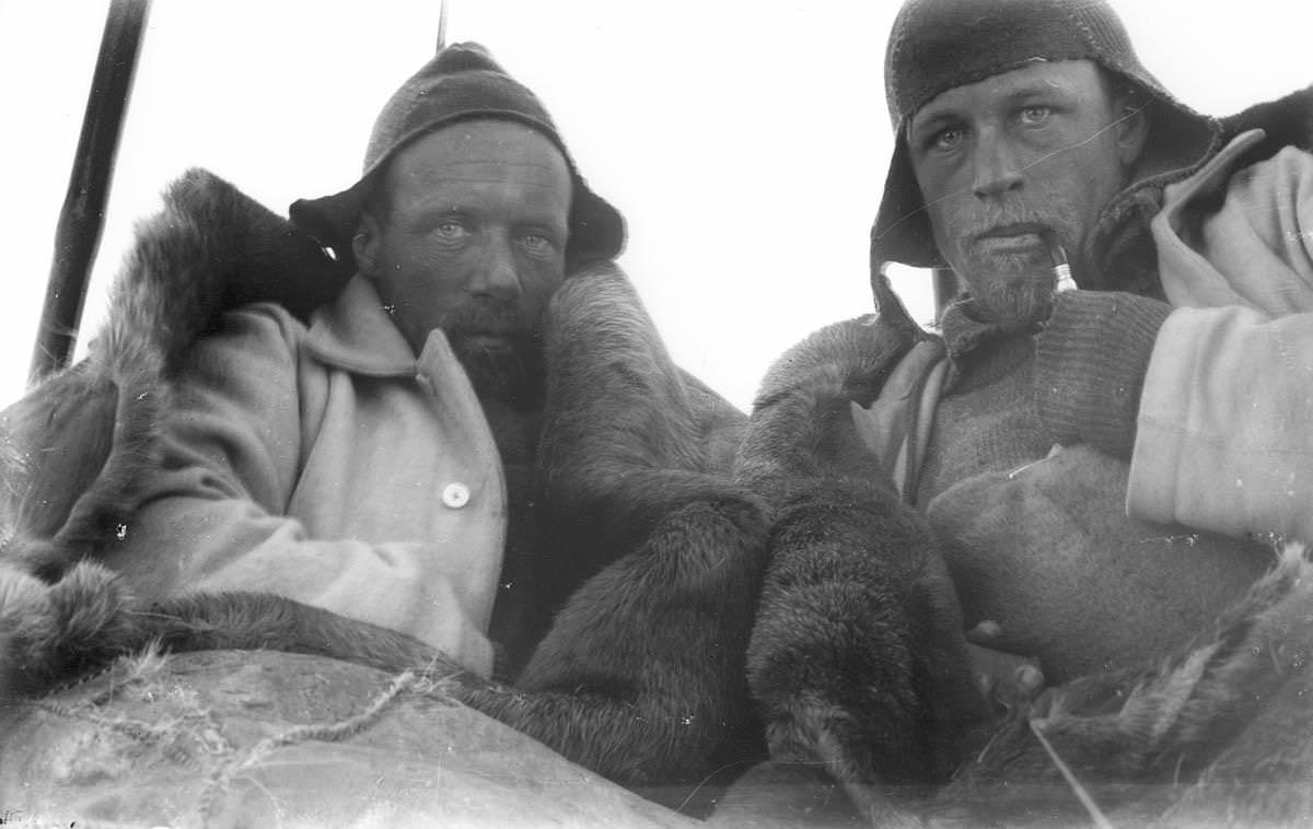 The 1911 Expedition to Antarctica: Frank Hurley's Photographic Documentation of the Australasian Antarctic Expedition