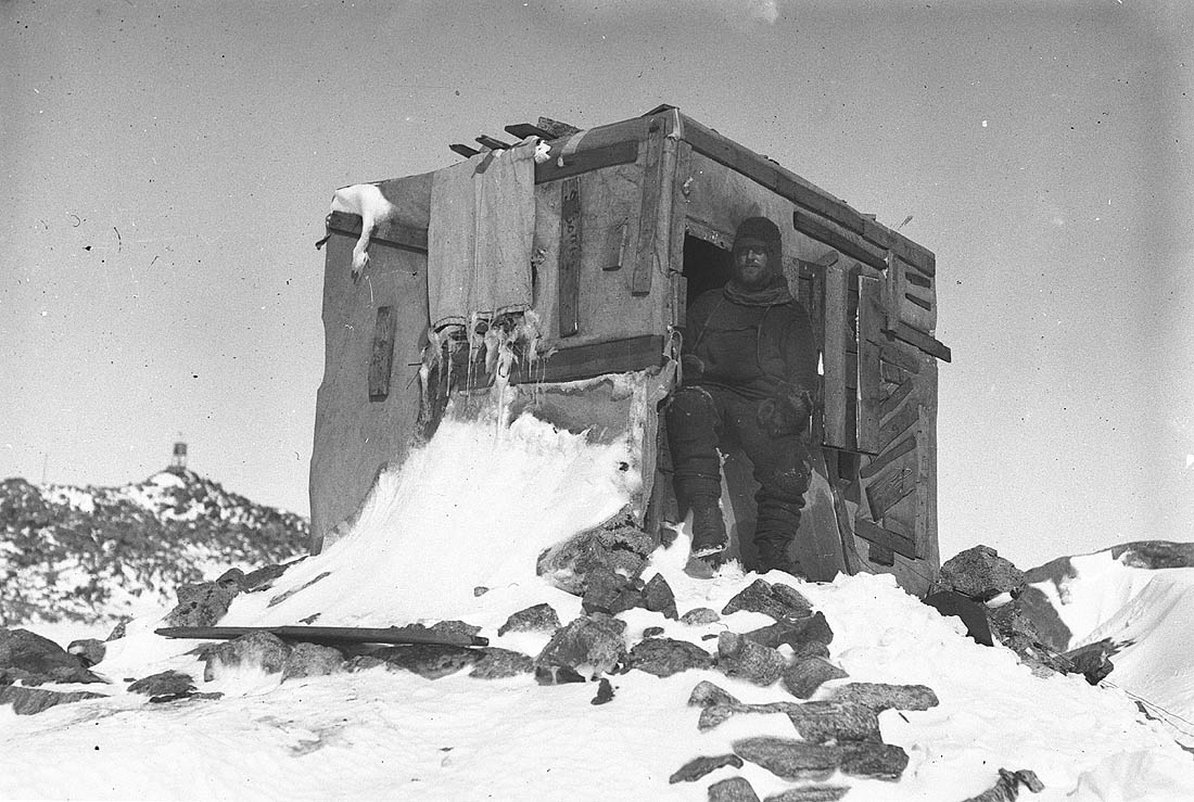 The 1911 Expedition to Antarctica: Frank Hurley's Photographic Documentation of the Australasian Antarctic Expedition