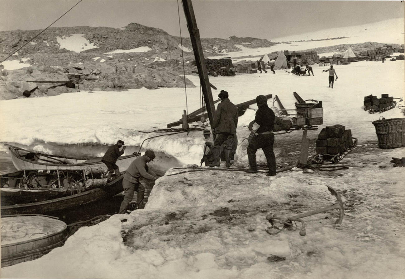 The 1911 Expedition to Antarctica: Frank Hurley's Photographic Documentation of the Australasian Antarctic Expedition