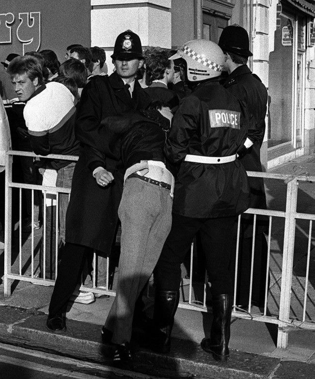 Vintage Photos Capture the Chaos and Confrontations Between British Police and Football Hooligans, 1970s-1990s