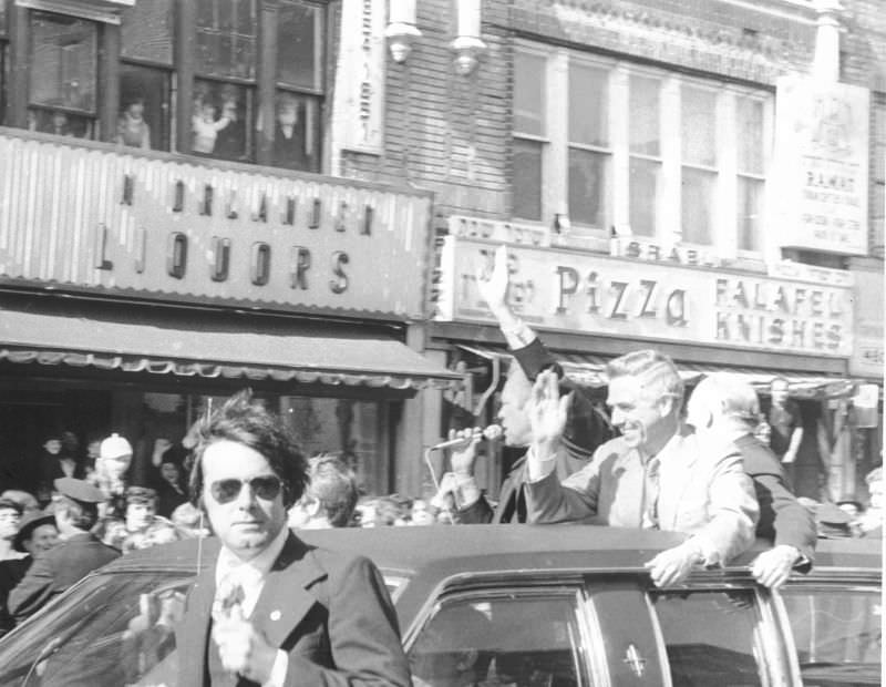 President Ford’s motorcade, 1976.