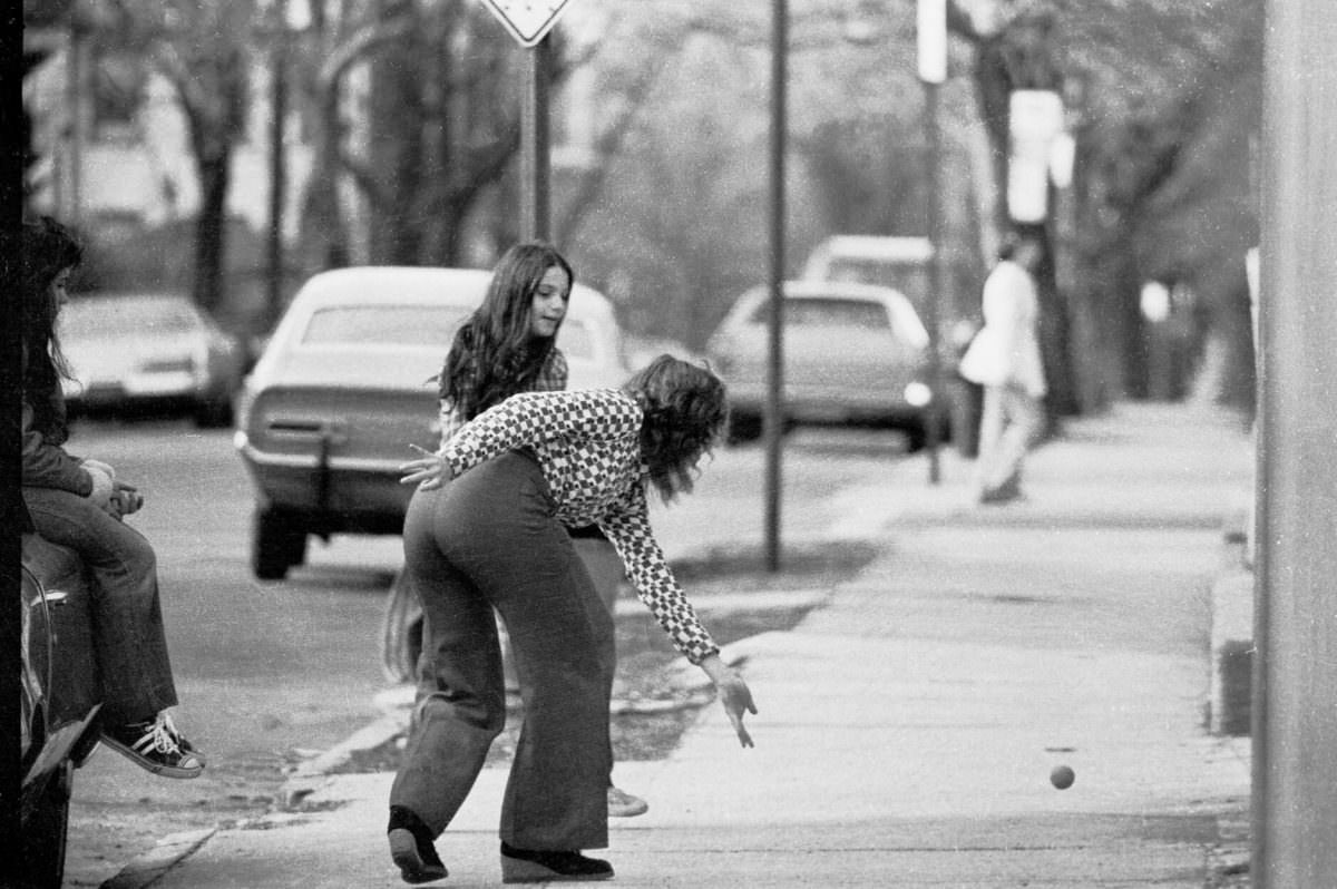 A street game in Boro Park, Brooklyn, 1976.