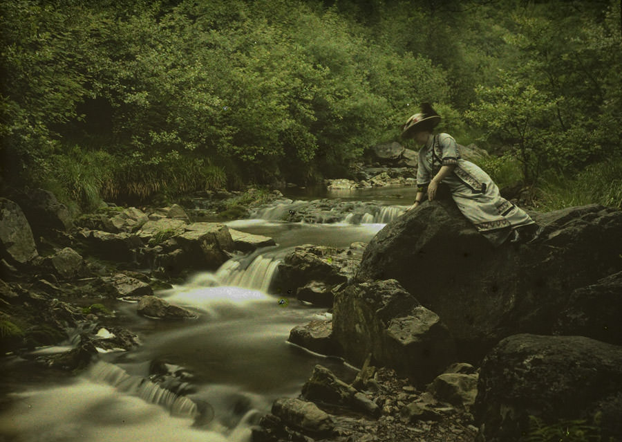 Reclining woman by river, 1910