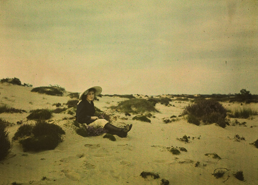 Girl in dunes, 1910