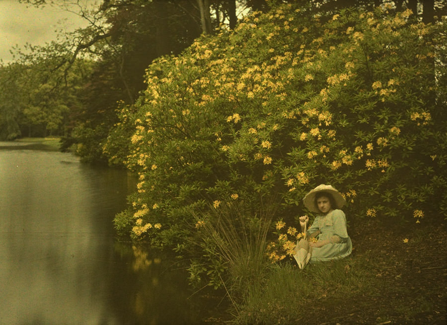 The Enchanting Autochromes of Charles Corbet, a Belgian Accountant from the 1910s