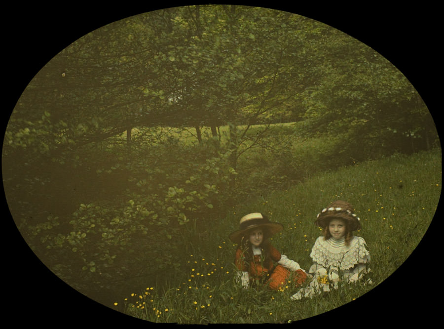 The Enchanting Autochromes of Charles Corbet, a Belgian Accountant from the 1910s