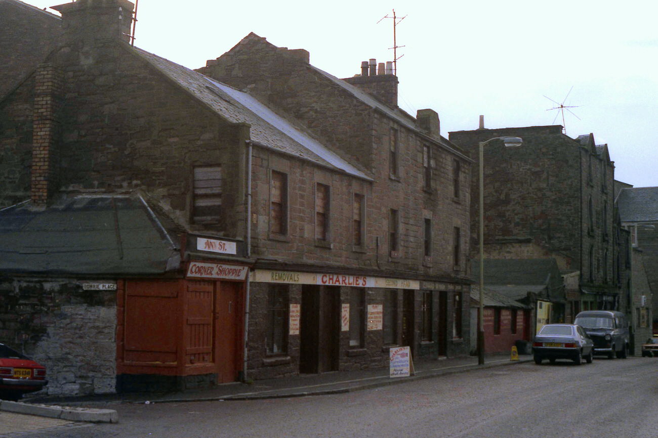 Ann Street at Powrie Place, 1983