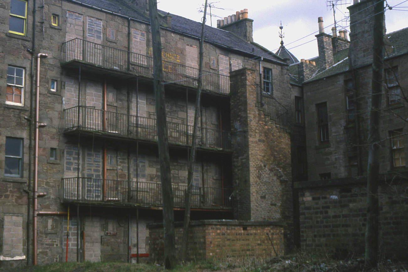 Back of Gardner’s Lane and Lochee Road, 1988