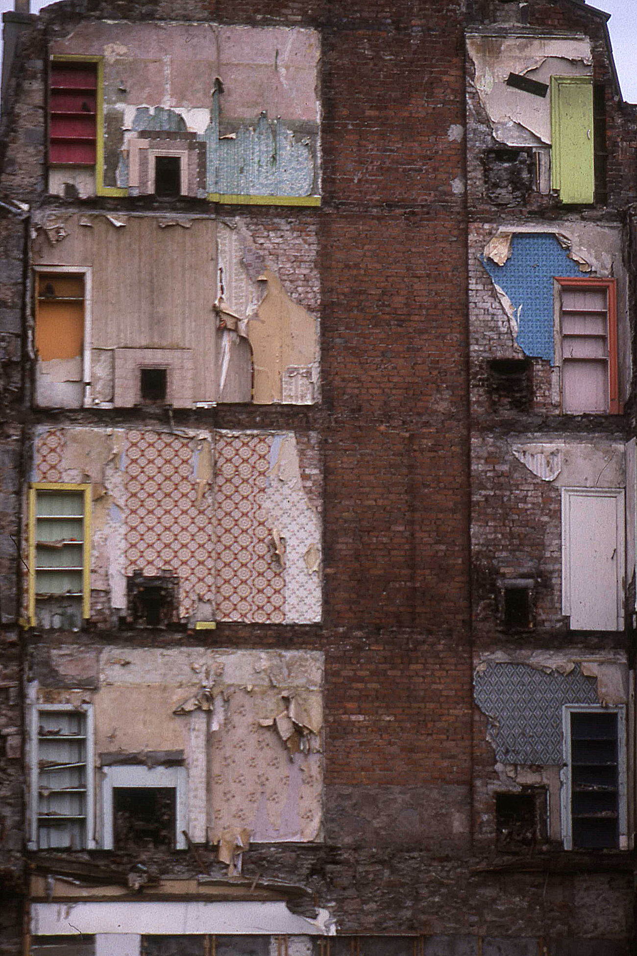 Victoria Road tenement, 1988