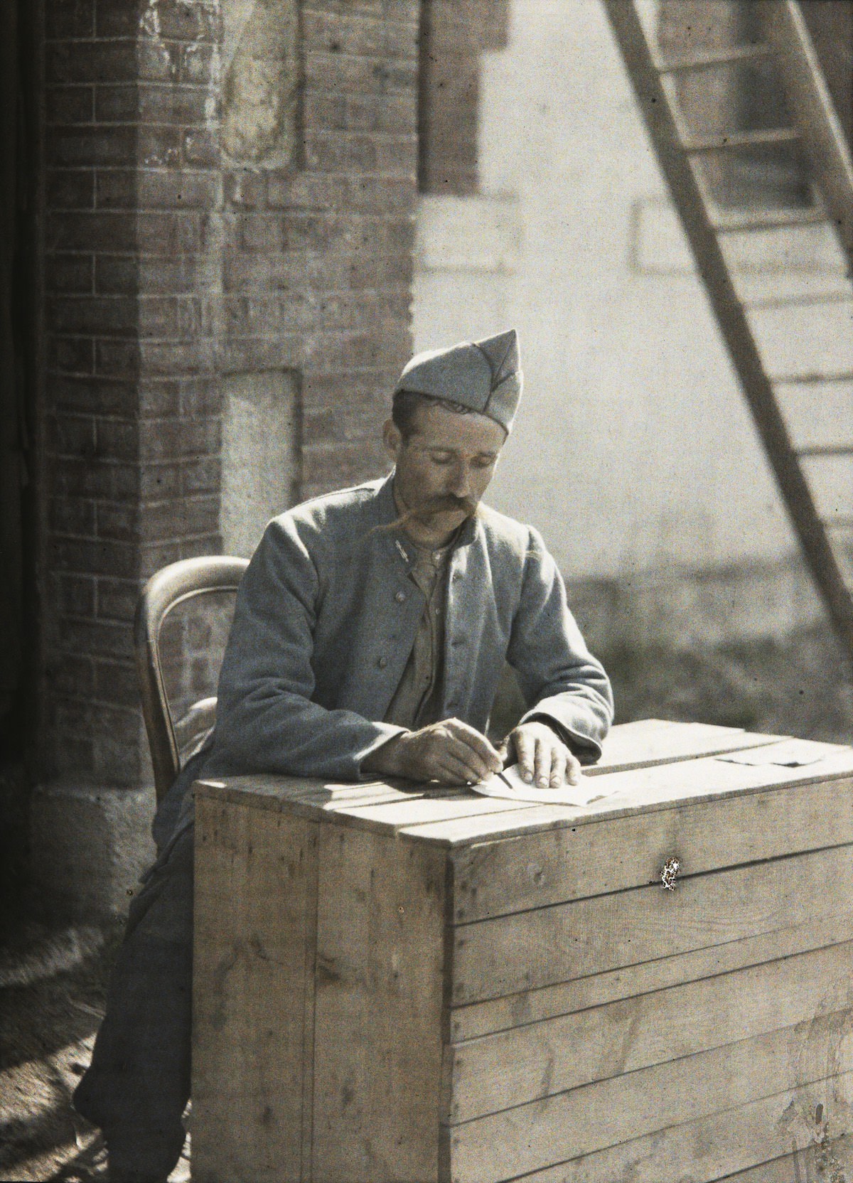 Stepping into a World of Color: Sublime Autochromes from Early 1900s France