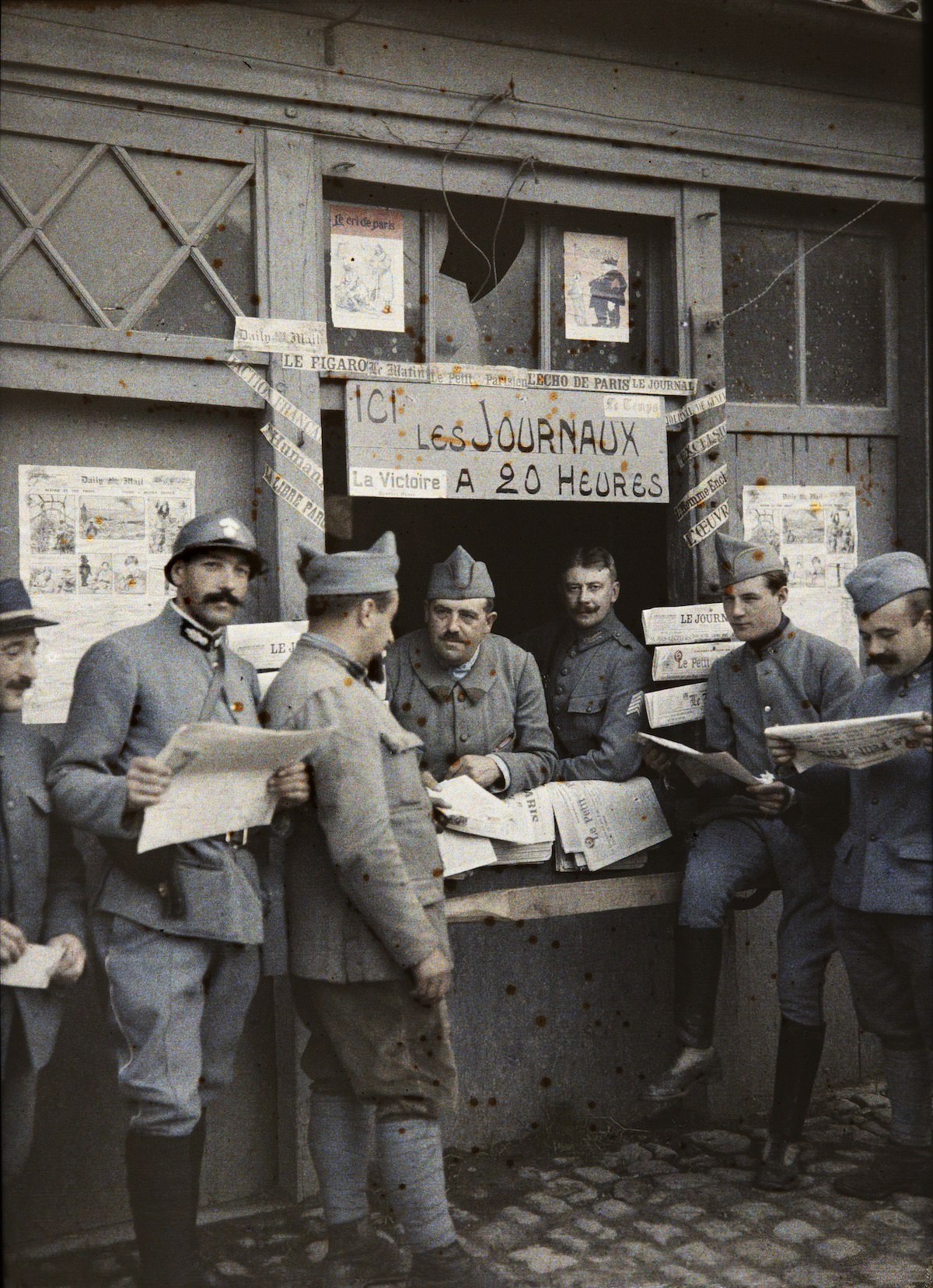 Stepping into a World of Color: Sublime Autochromes from Early 1900s France