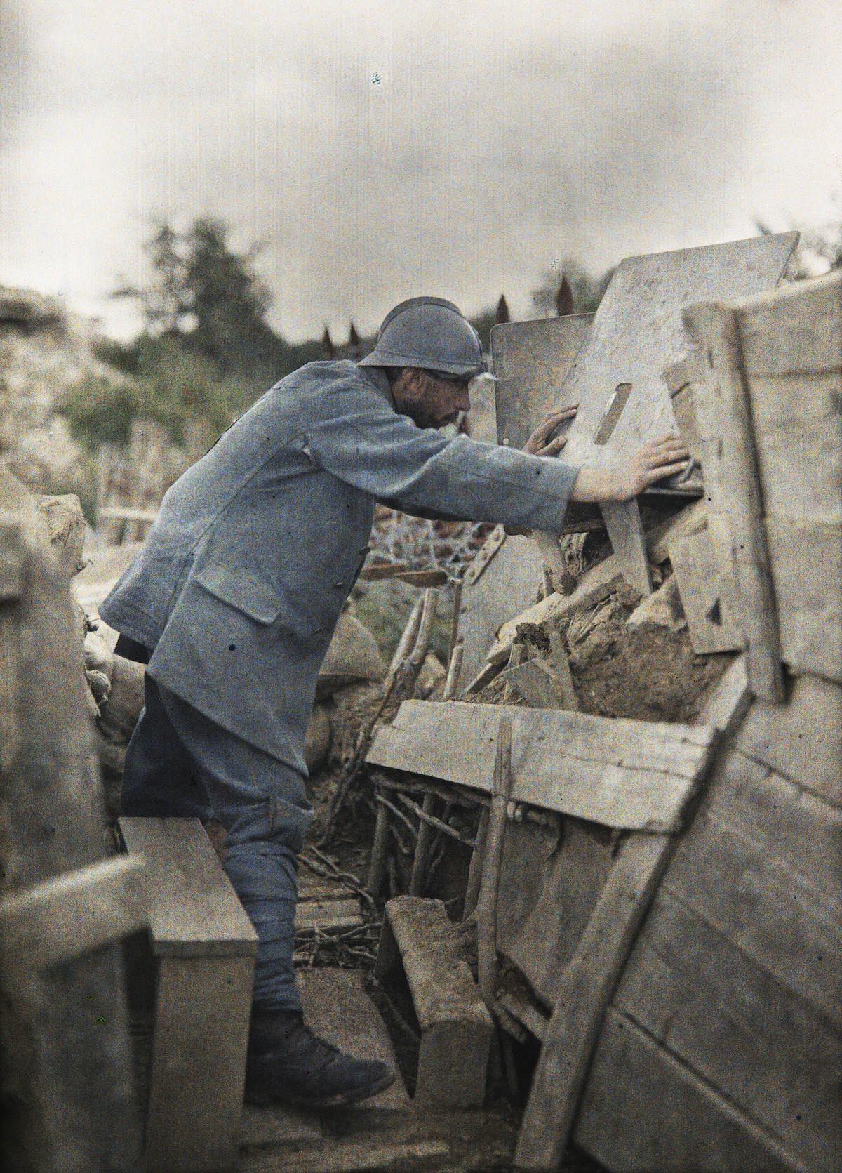 Stepping into a World of Color: Sublime Autochromes from Early 1900s France