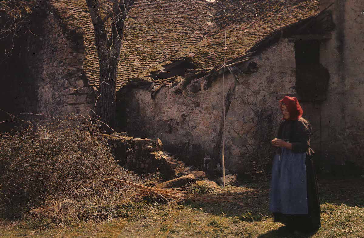 Stepping into a World of Color: Sublime Autochromes from Early 1900s France