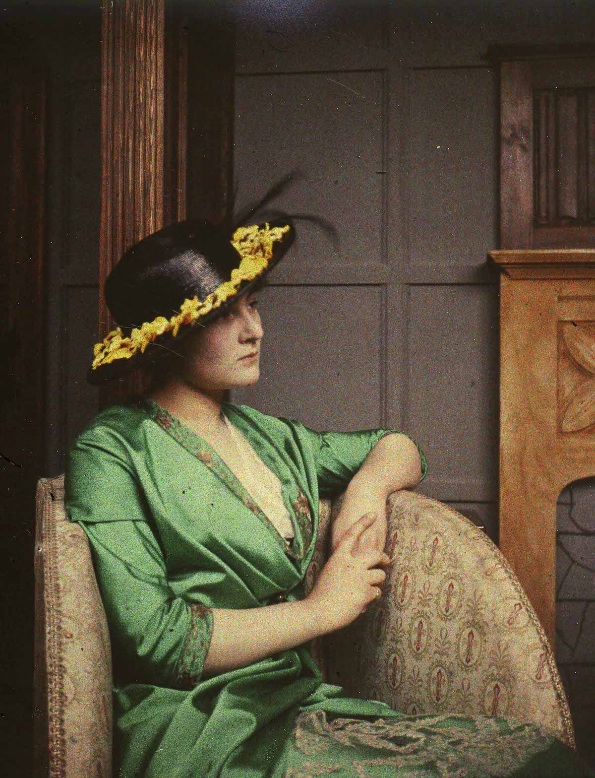 Stepping into a World of Color: Sublime Autochromes from Early 1900s France