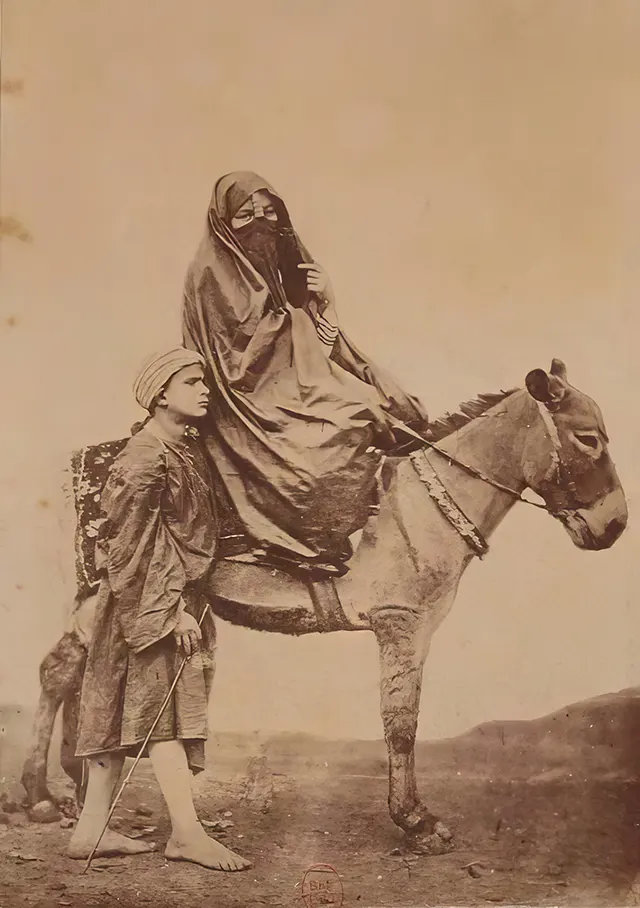 A Glimpse into the Daily Lives of Egyptians in the 1870s through the Lens of Émile Béchard