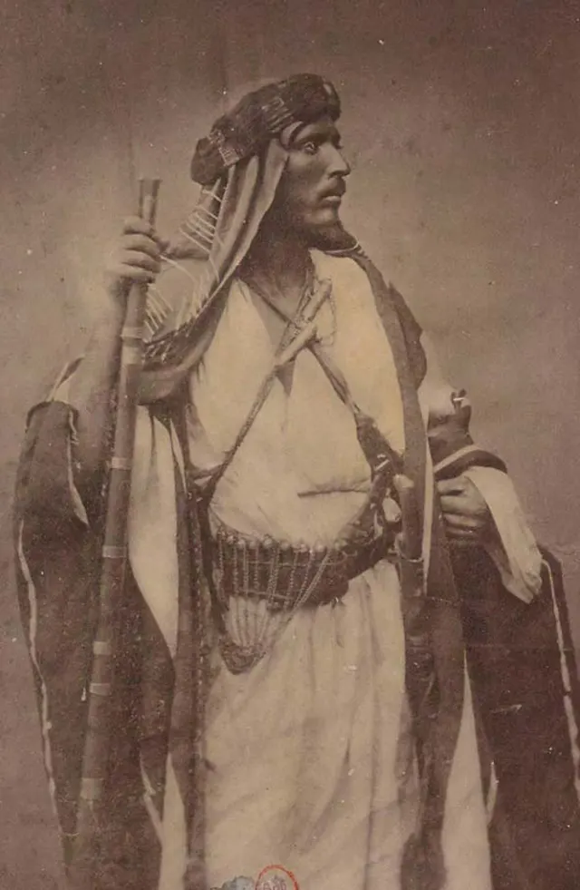 A Glimpse into the Daily Lives of Egyptians in the 1870s through the Lens of Émile Béchard