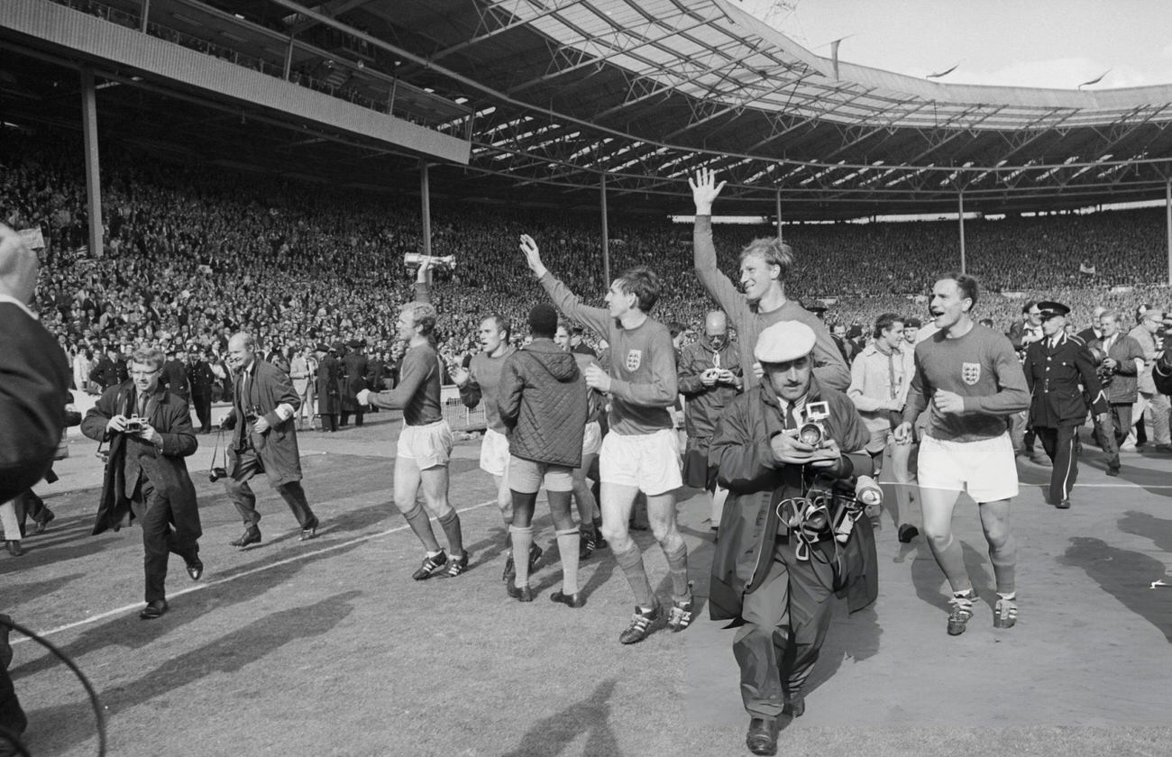 From left to right, Bobby Moore, Alan Ball, George Cohen, Jack Charlton and Martin Peters do a lap of honor, 1966.