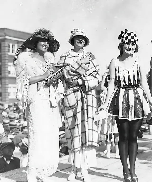 Pageant in the 1920s flapper style.