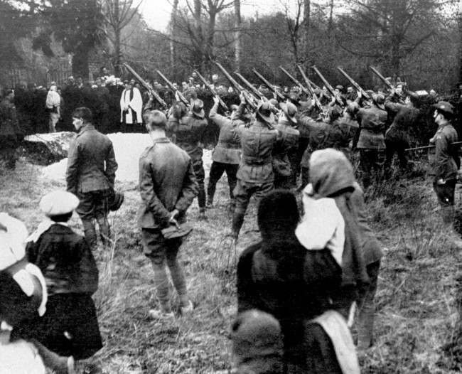 The military funeral of Baron Manfred Freiherr von Richthofen,the ‘Red Baron’, shot down on the 21st of April, 1918.