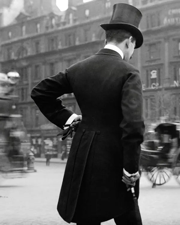 London, 1904.