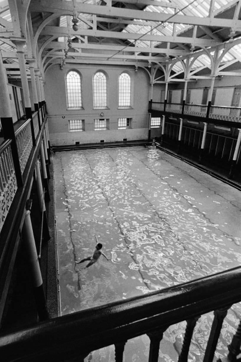 A Photographic Journey Through the Lives and Spirit of the Glasgow People in 1968