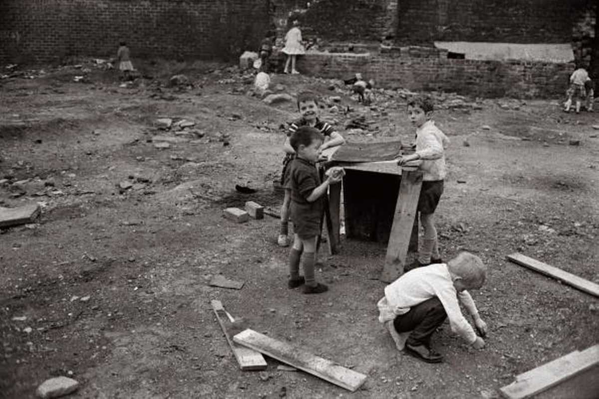 A Photographic Journey Through the Lives and Spirit of the Glasgow People in 1968