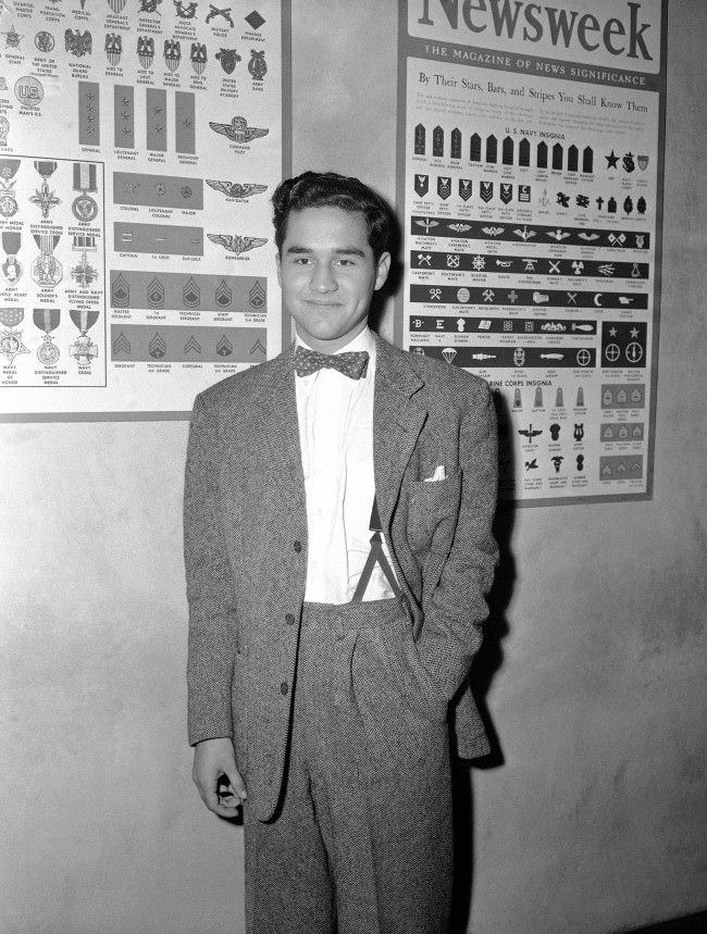 Charles Chaplin Jr., son of the movie comedian, at army induction station in Los Angeles on Oct. 1, 1943, where he reported for his physical examination.