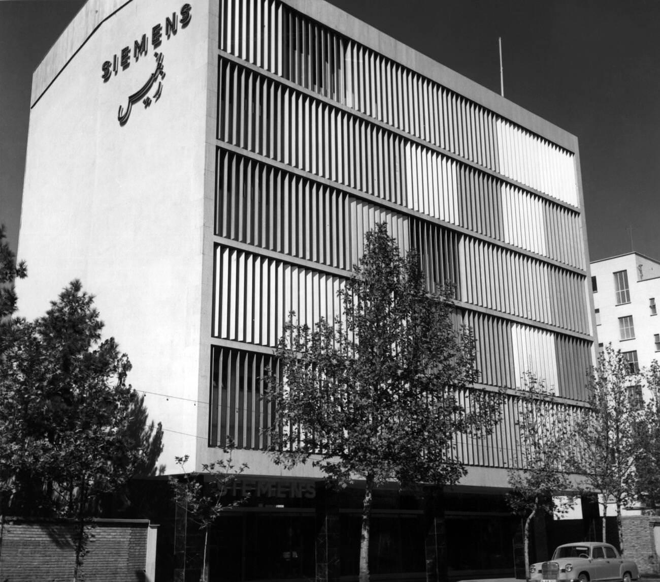 The exterior view of a branch of Siemens AG in Tehran, Iran, 1962.