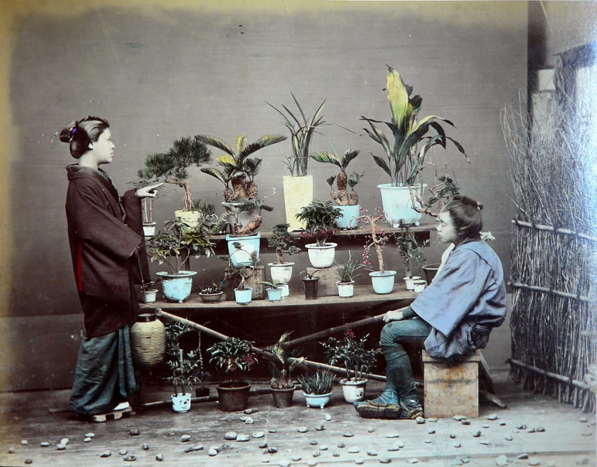 Adolfo Farsari’s Sensational Hand-Coloured Photographs of 19th Century Japan