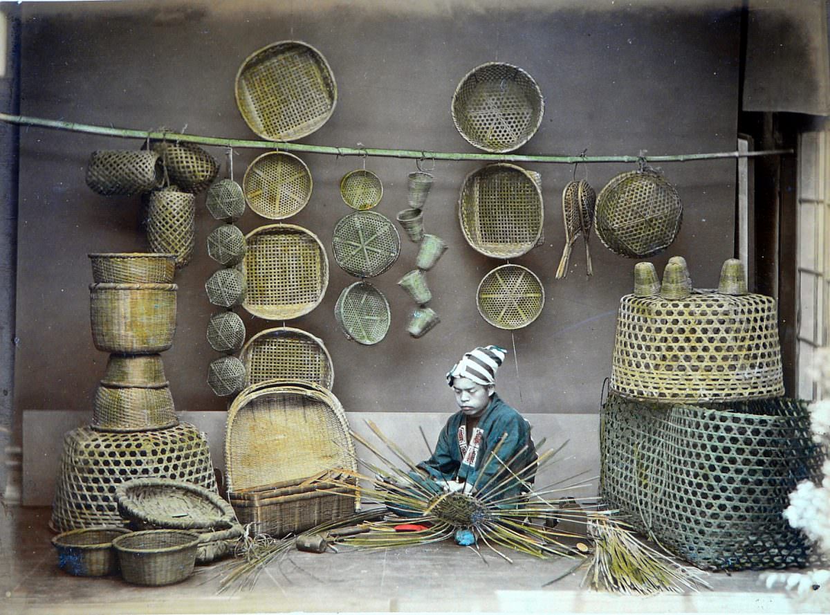 Adolfo Farsari’s Sensational Hand-Coloured Photographs of 19th Century Japan