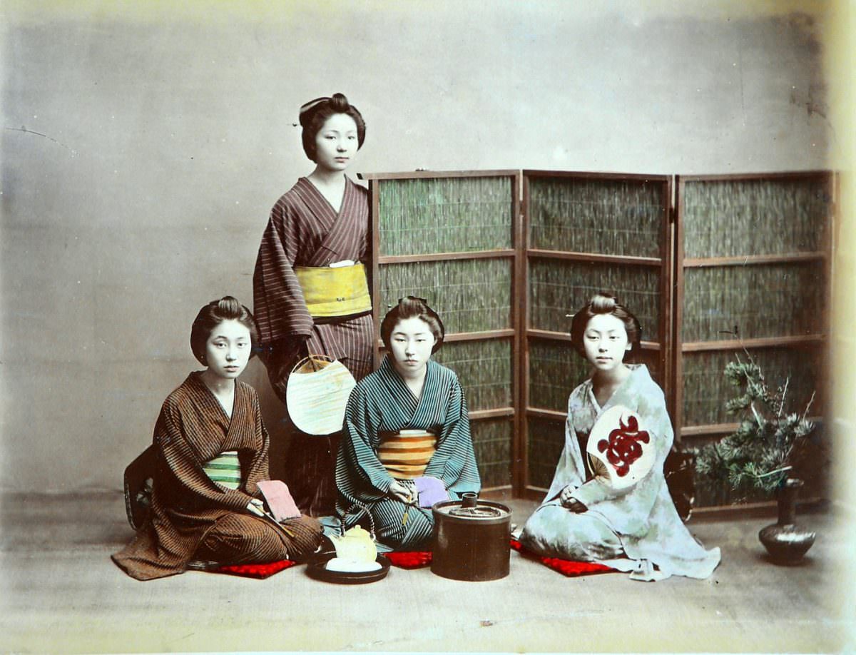 Adolfo Farsari’s Sensational Hand-Coloured Photographs of 19th Century Japan