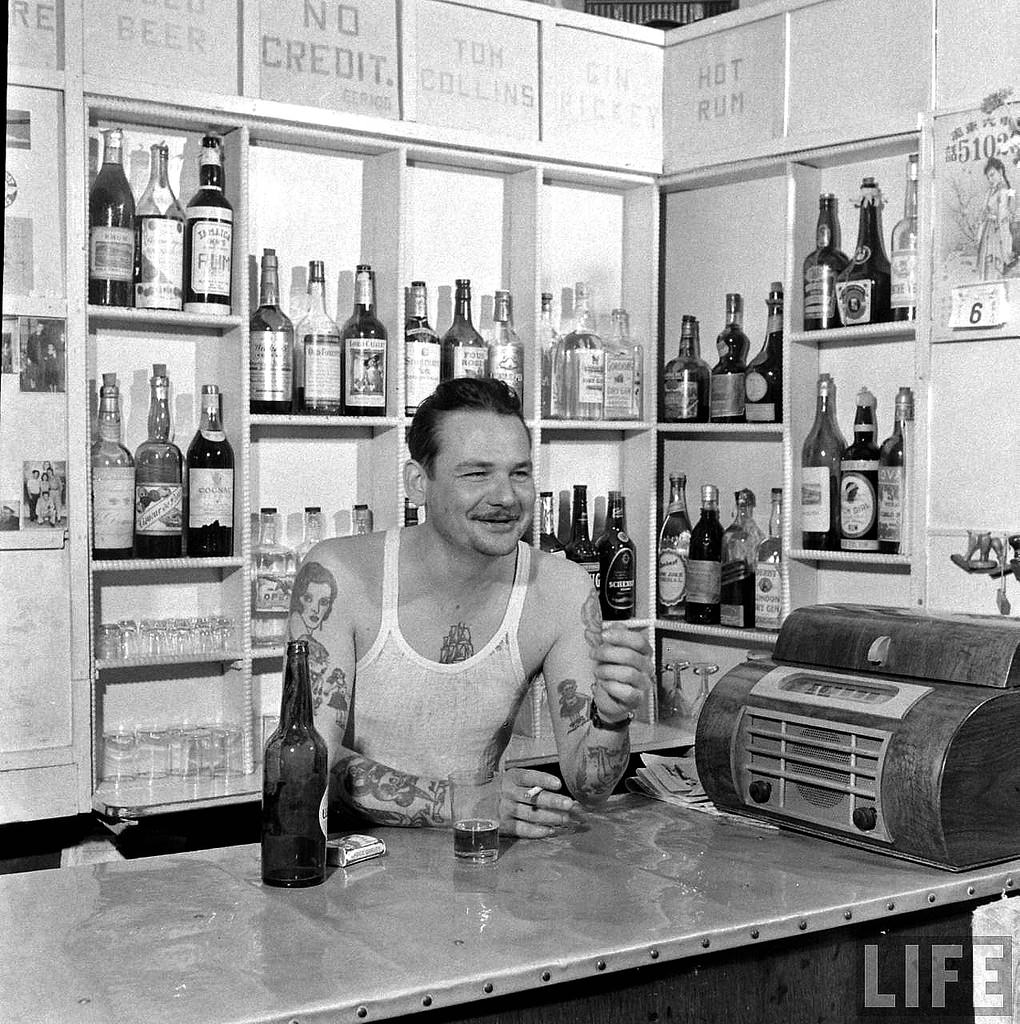 Rare Photos Capture the Last Days of Shanghai Before the Communist Revolution, 1947-1949