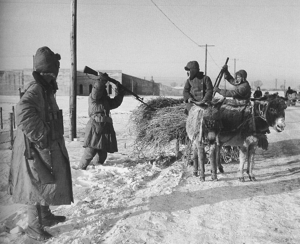 Rare Photos Capture the Last Days of Shanghai Before the Communist Revolution, 1947-1949