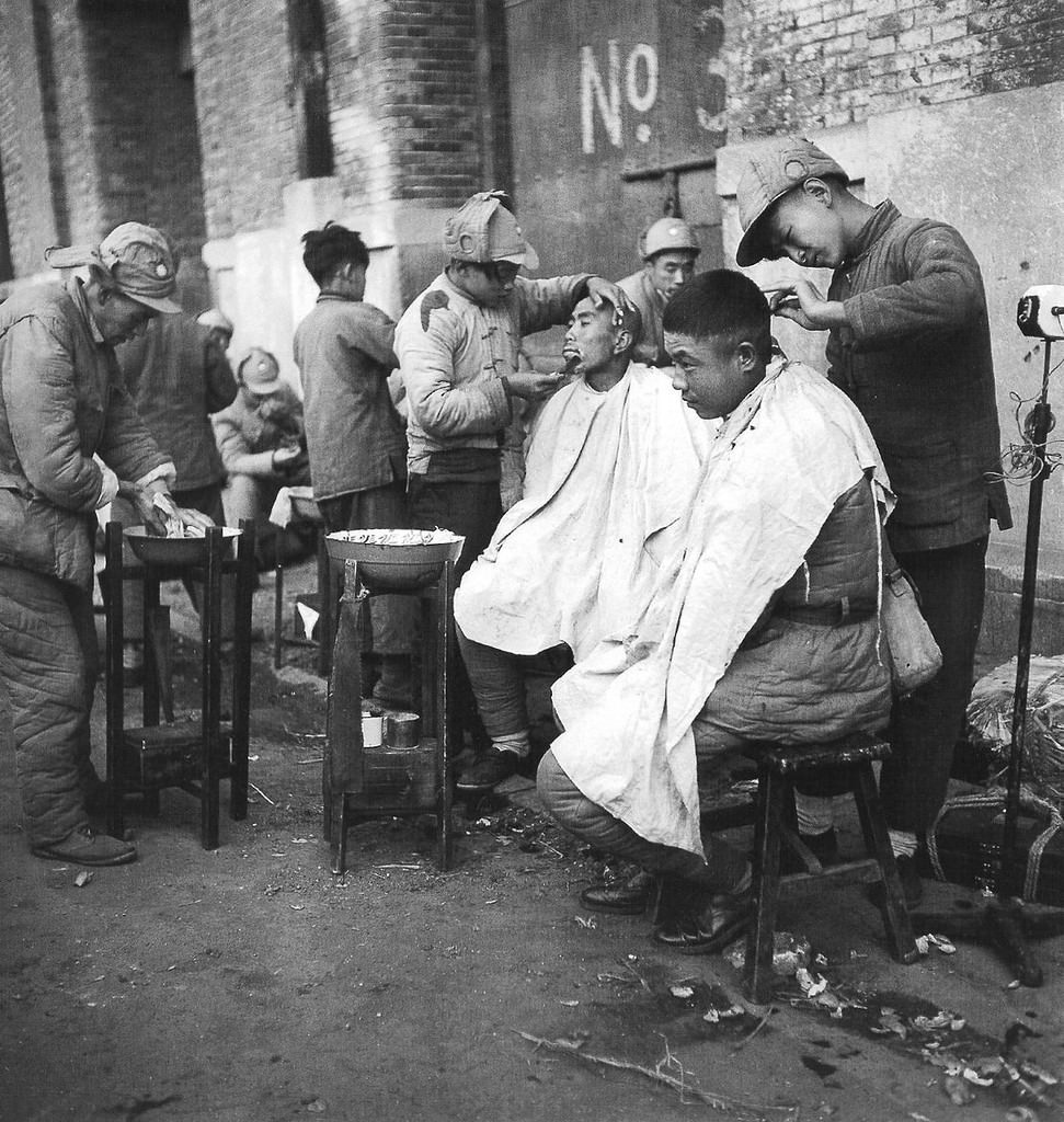 Rare Photos Capture the Last Days of Shanghai Before the Communist Revolution, 1947-1949