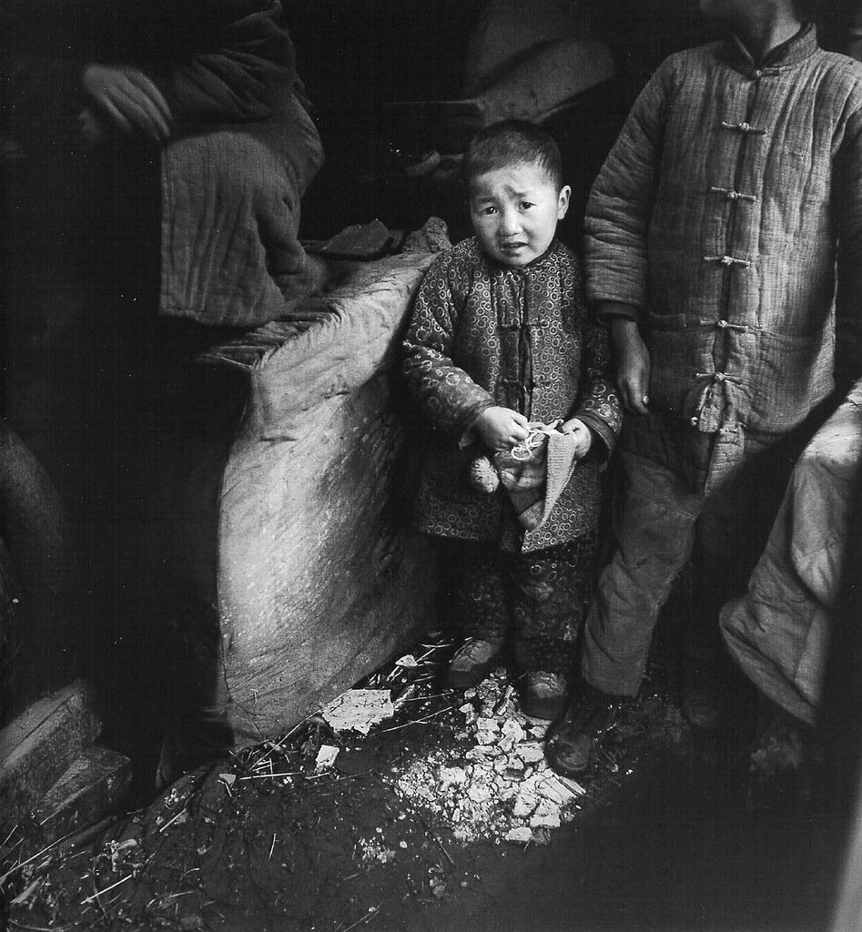 Rare Photos Capture the Last Days of Shanghai Before the Communist Revolution, 1947-1949