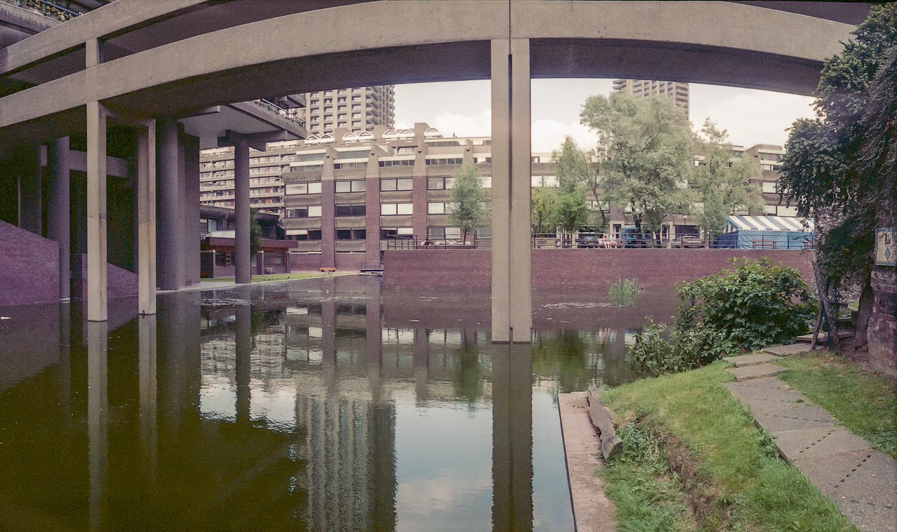 Barbican, City, 1992