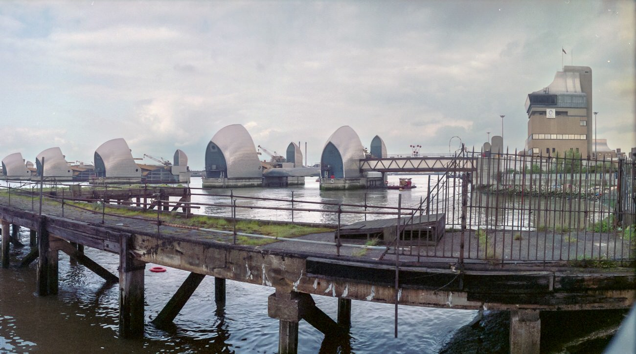 Thames Barrier, Pier, River Thames, Riverside, New Charlton, Greenwich, 1992