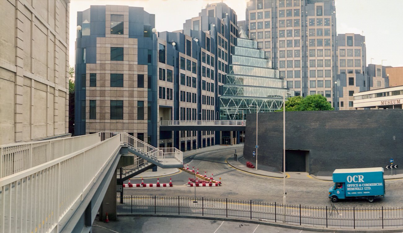 Rotunda, London Wall, Aldersgate St, City, 1992