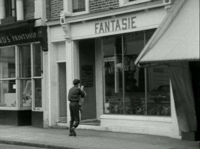 The Fantasie coffee bar in 1955/6. A screen grab of the Free Cinema film Food For a Blush (1959).