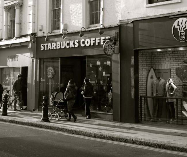 The first UK Starbucks was opened on the King’s Road and in the same premises as the Fantasie.