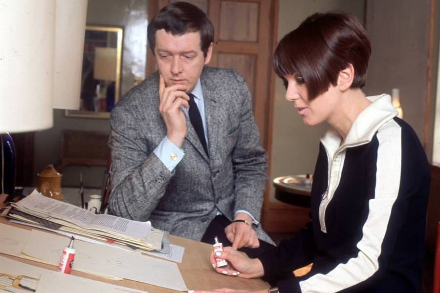 Mary Quant in her newly opened Knightsbridge brance of Bazaar in 1959.