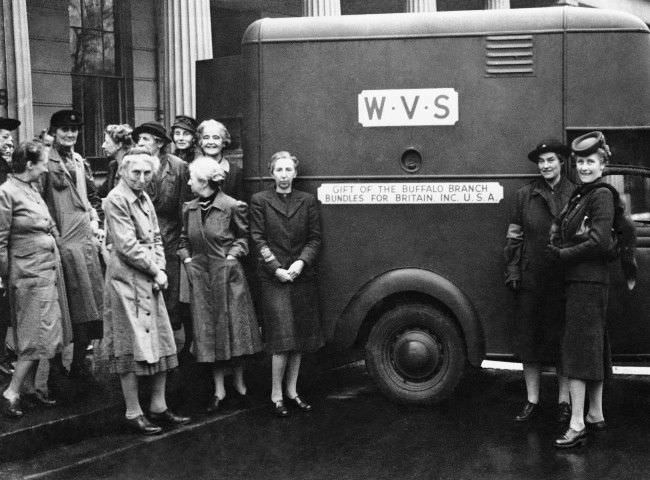 A mobile canteen is presented in London by the Buffalo, N.Y., branch of the Aid to Britain organization on Jan. 4, 1943.