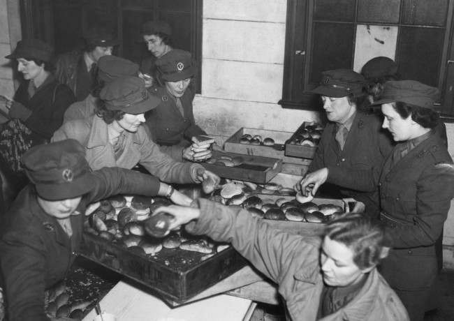 Mobile Canteens of World War II: How Hot Tea and Hope Fueled Soldiers on the Front Lines and Civilians